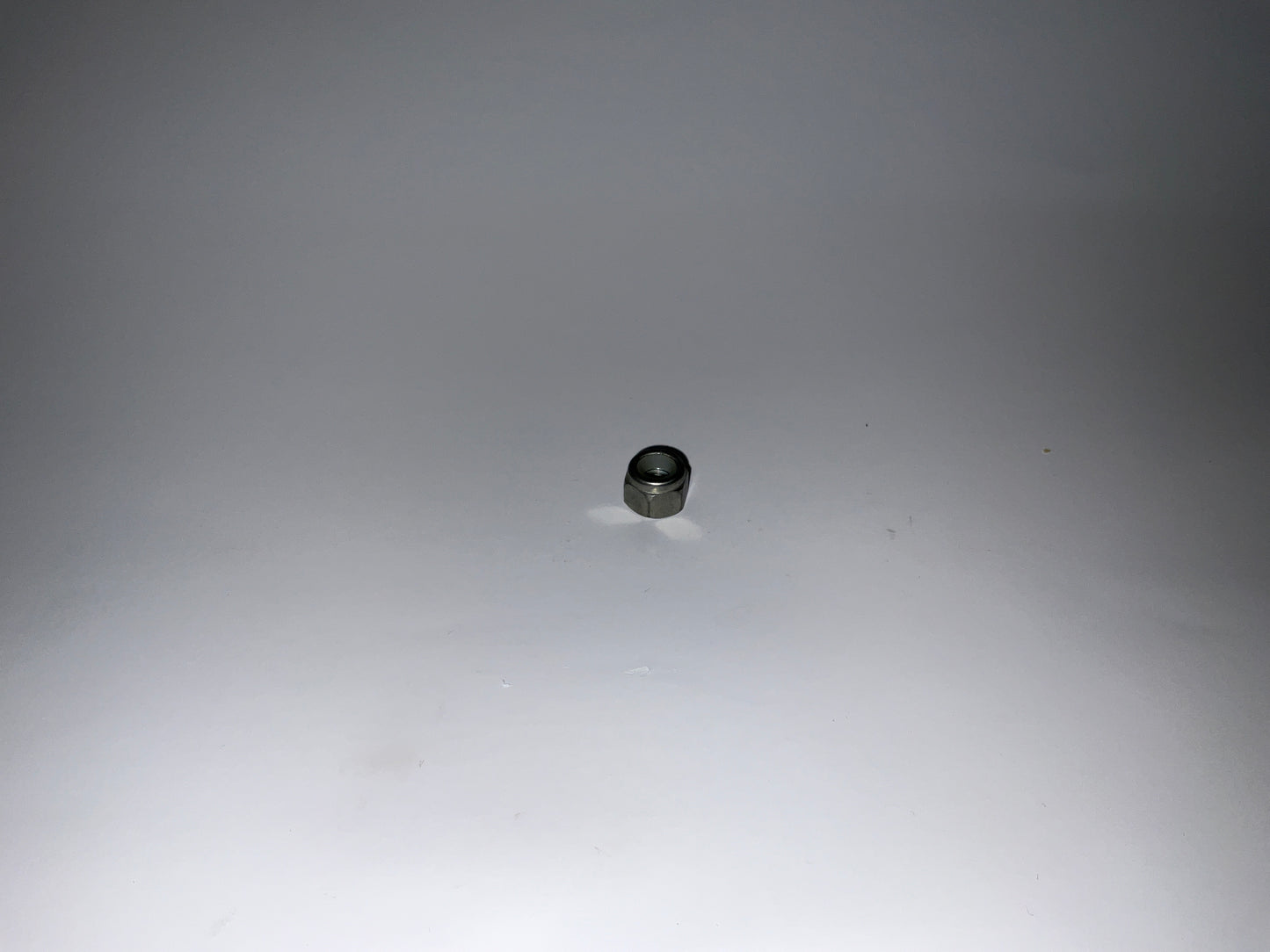 R/B HCNL0802 - M8 LOCKNUT CLEAR ZINC 10MM TALL